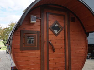 Fasssauna aus Zeder Holz 3,0m X 2,0m